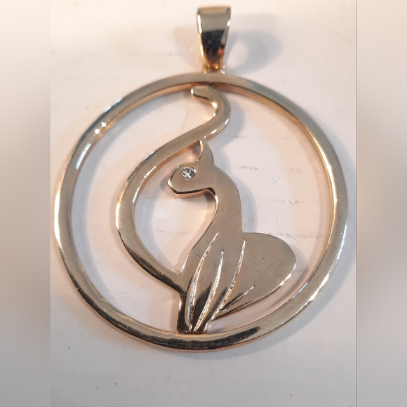 Jewelry - Elegant Gold Tone  Baby PhatCat Pendant